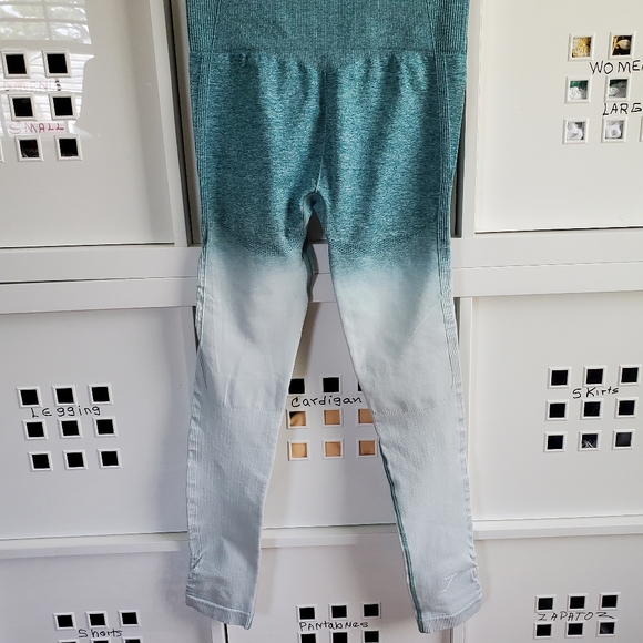 GYMSHARK Ombre Women’s Legging Size Small - Picture 5 of 9
